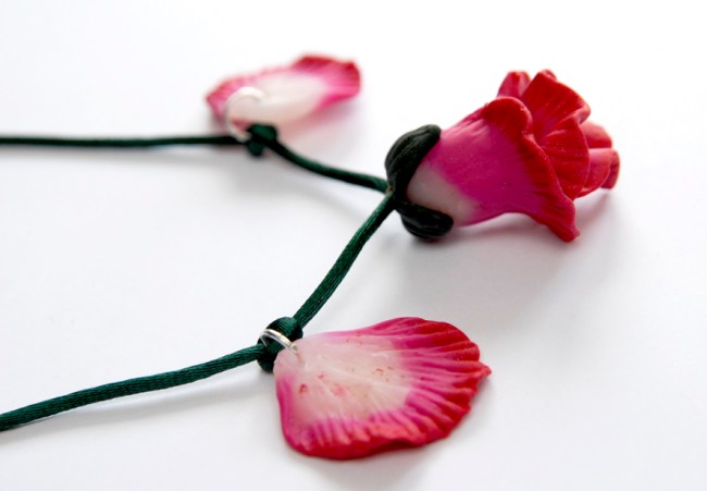 collier pendentif fleur en fimo 6