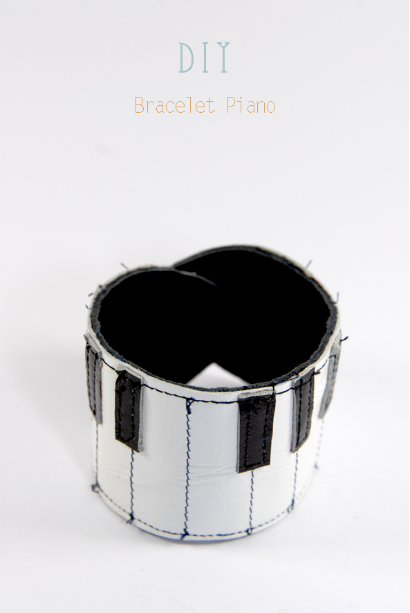 DIY bracelet piano en cuir Leather bracelet 1