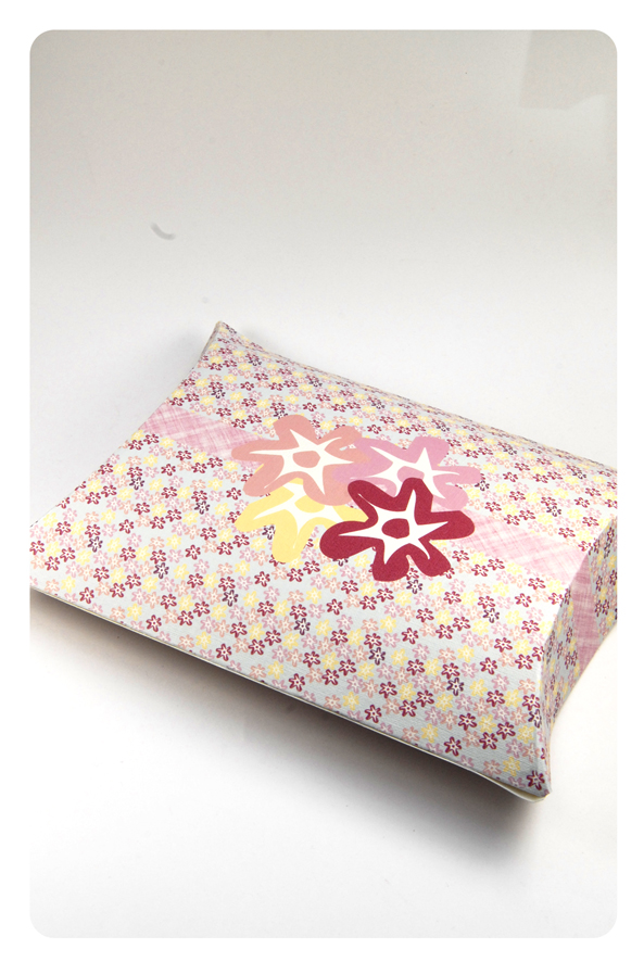 free printable valentine pilow box flower pattern 3