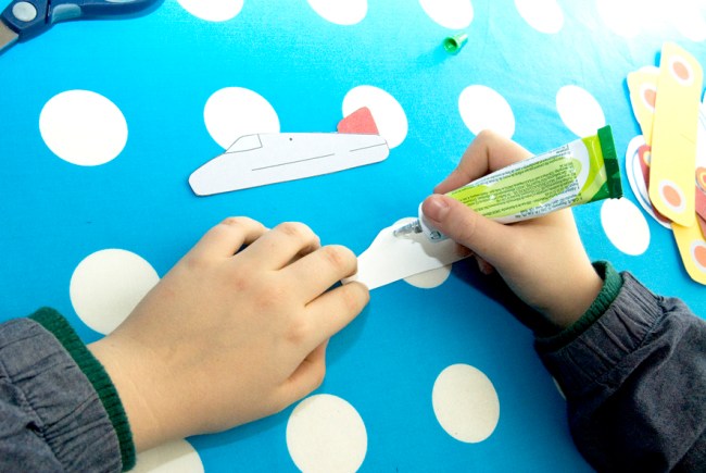 tuto mobile avion en papier 2