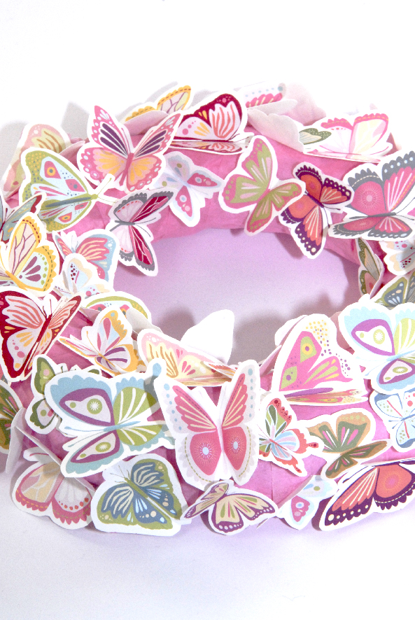 free printalble butterfly wreath 2