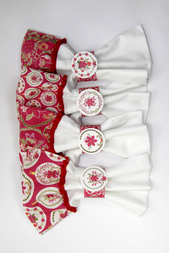 Lot De Ronds De Serviette En Barbotine - Décor Floral Blanc - Céramique Ancienne